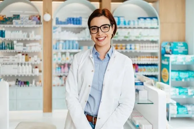 Comissão de Finanças aprova piso salarial de R$ 6,5 mil para farmacêuticos
