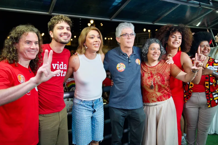 Evento pró-Lula com autora da PEC 6x1 reúne multidão em João Pessoa